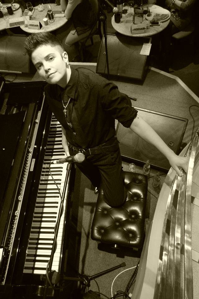 1376442_169569663240757_845653295_n